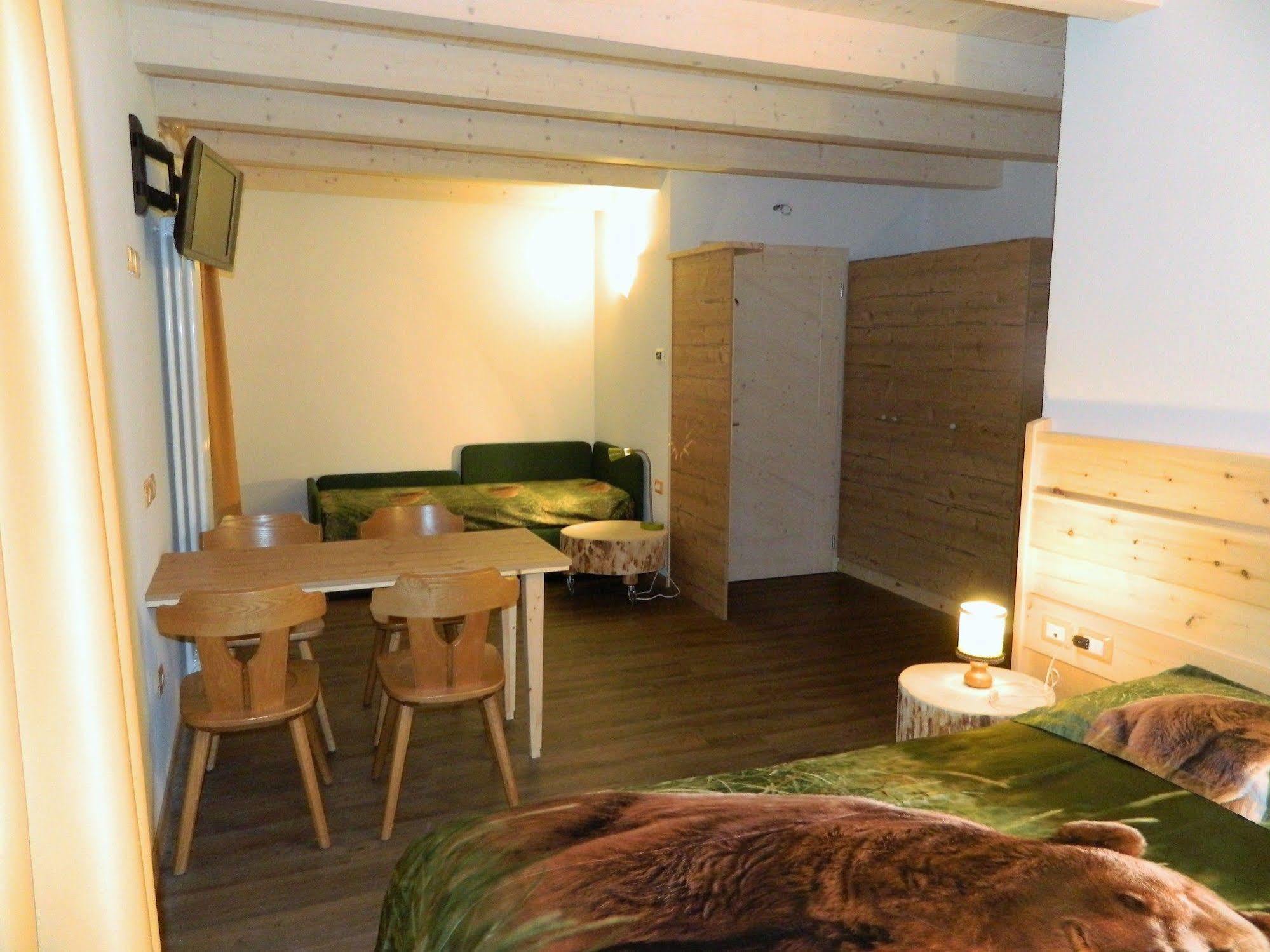 Hotel Ganzaie Val di Fiemme Eksteriør bilde